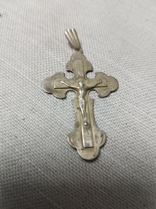 Продам срібний хрест