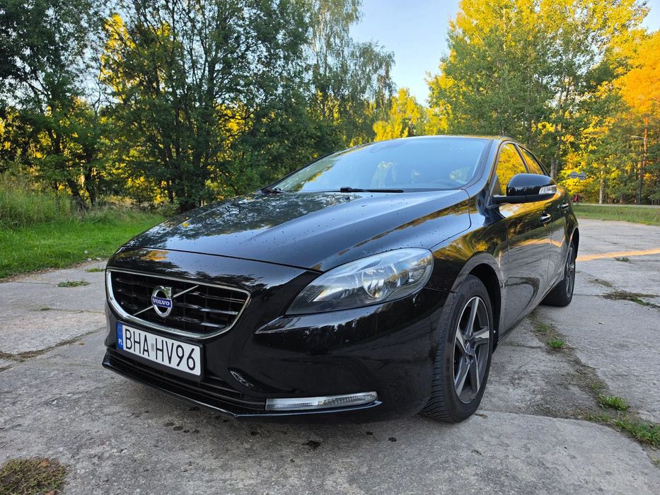Volvo V40