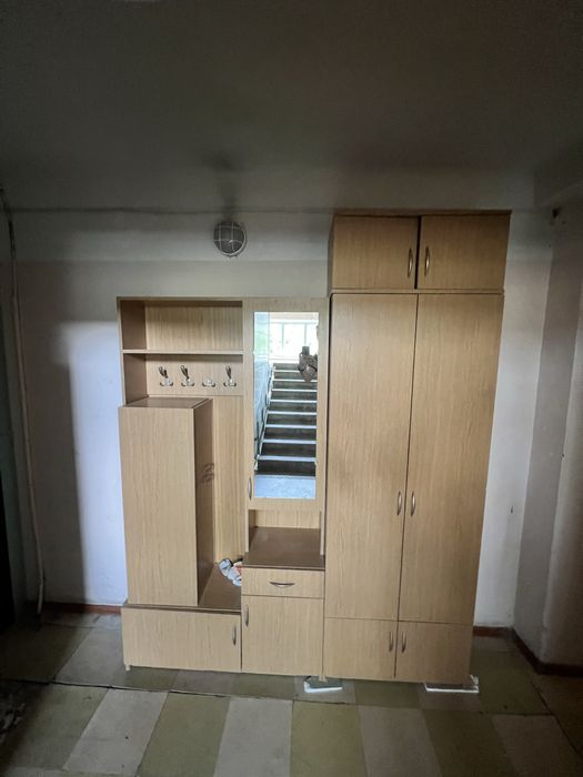 Продам шафу для взуття та речей.