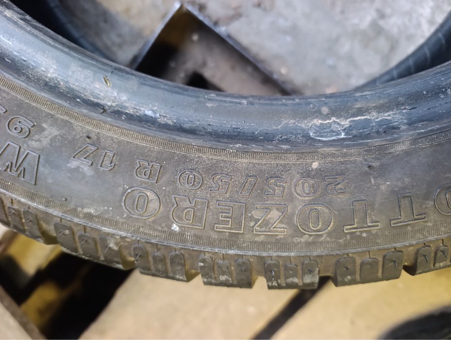 17 205/50 Pirelli SottoZero Winter240 шини зимові