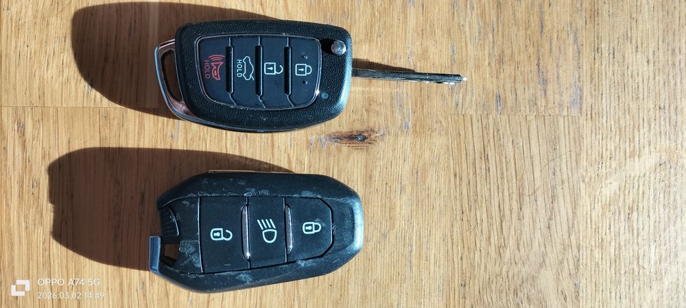 Kluczyki do samochodu citroen i Hyundai