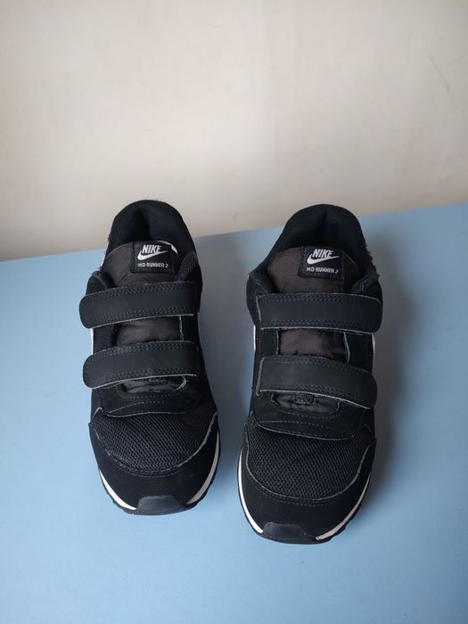 Кросовки Nike 35p мокасини хайтопи кросівки