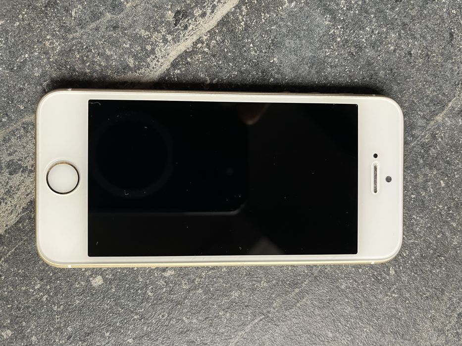 iPhone SE 16GB 2016