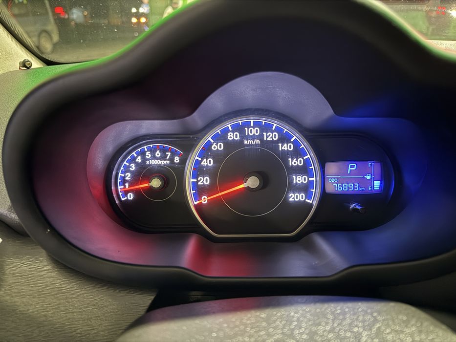 Hyundai i10 в идеальном состоянии!!!