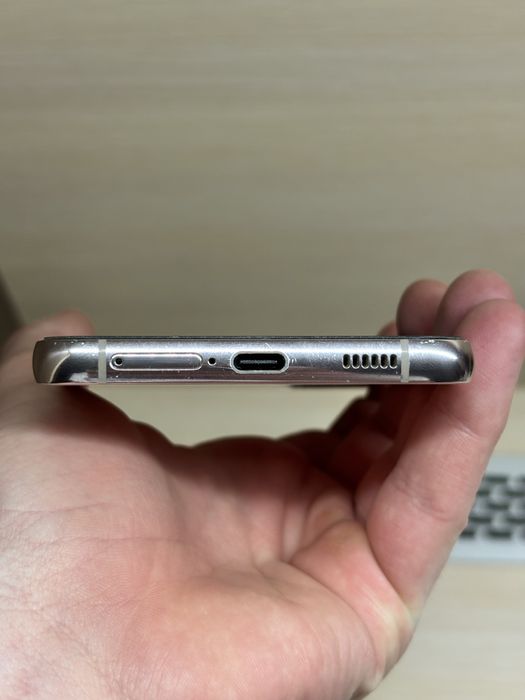 Samsung Galaxy S22+ (8/128GB)