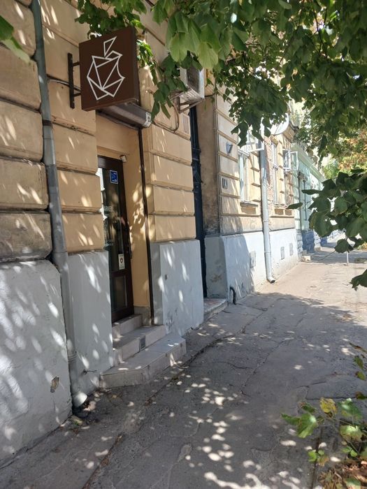 Здається в оренду приміщення  м.Львів кут вул. Антоновича-вул.Бандери
