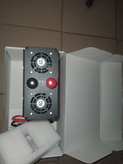 Инвертор 12-220в 5000