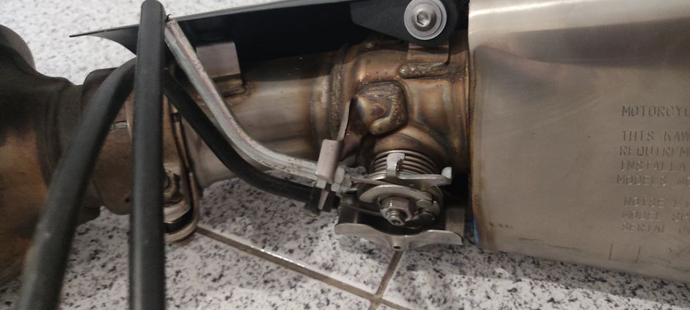Escape original Kawasaki (OEM) da Ninja 1000 / Z1000SX