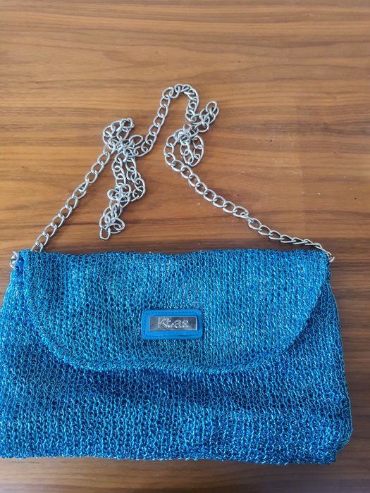 Sprzedam piękną niebieską, połyskującą torebkę