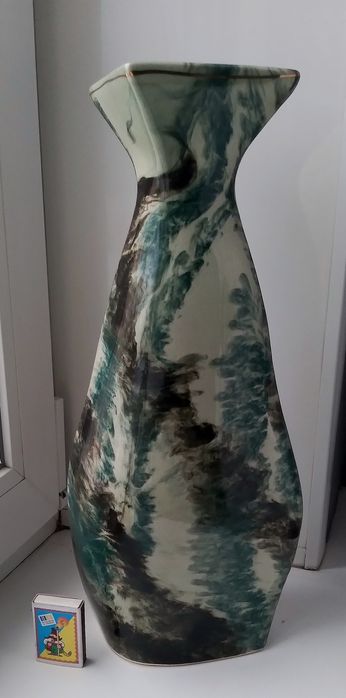 Керамічна ваза. Мадра.