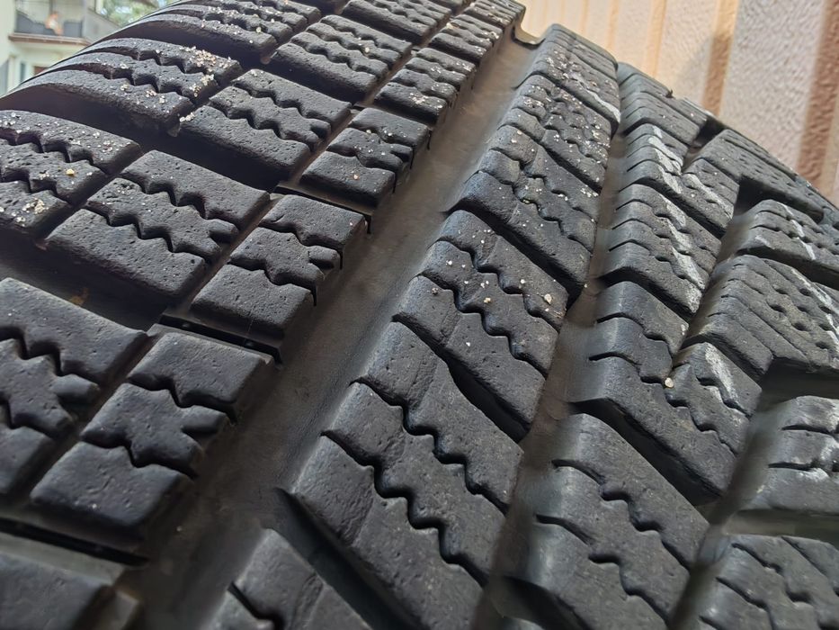 Koła zimowe 17"  205/60 R17 z czujnikami, Tivoli