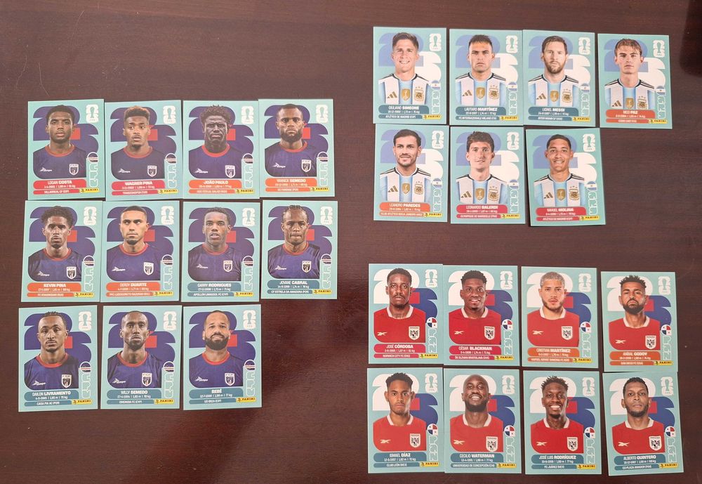 2 Cadernetas e cromos Panini FIFA world Cup 2026