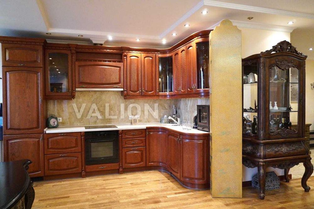 Продаж 2 кім квартири вул. Гетьмана 1-Б метро Шулявська 5 хв.