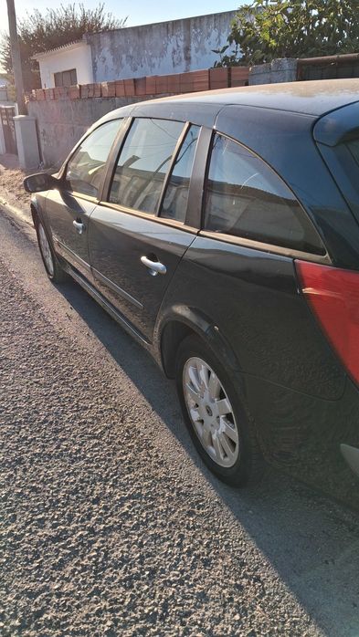 renault laguna 1.6 16v — photo 2