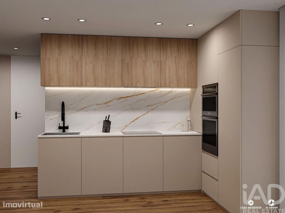 Apartamento T2 em Armação de Pêra de 81,00 m2