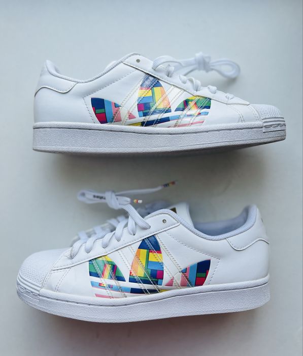 Кросівки Adidas Superstar Pride