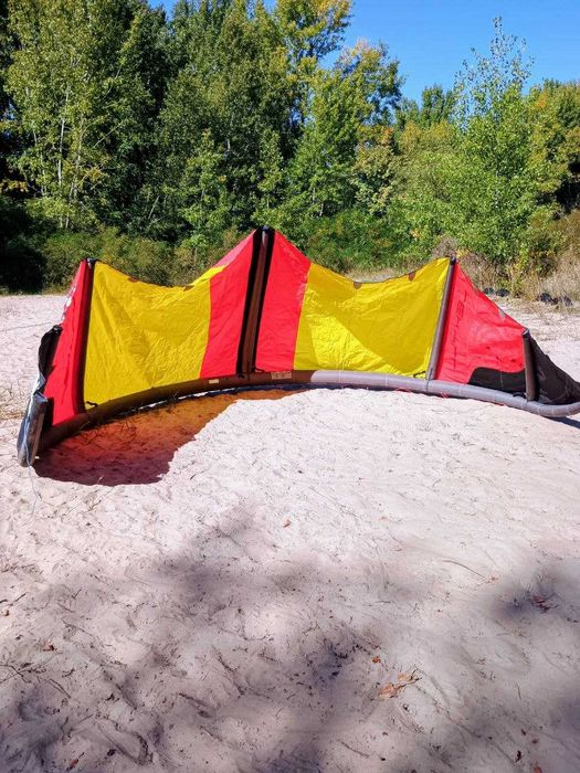 Продам Б\У КАЙТ+насос+трапеция сидячая +планка+доска+чехол