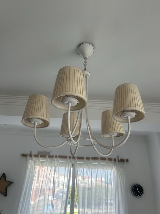 Candeeiro em ferro  suspenso branco