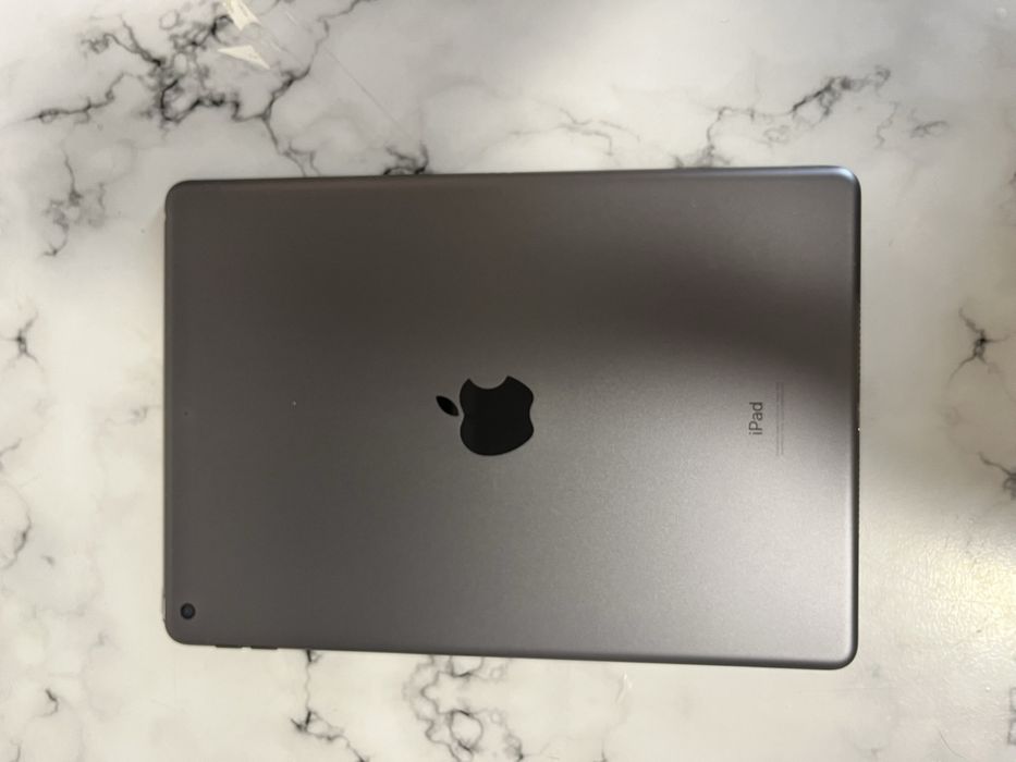 Айпад 8 поколения , 32 GB