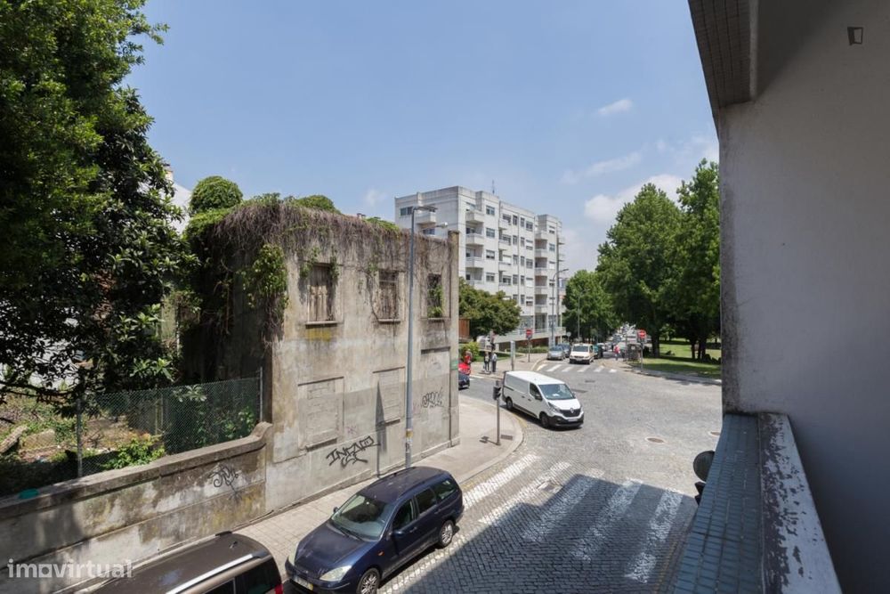 Quarto - localizado em Bonfim Porto