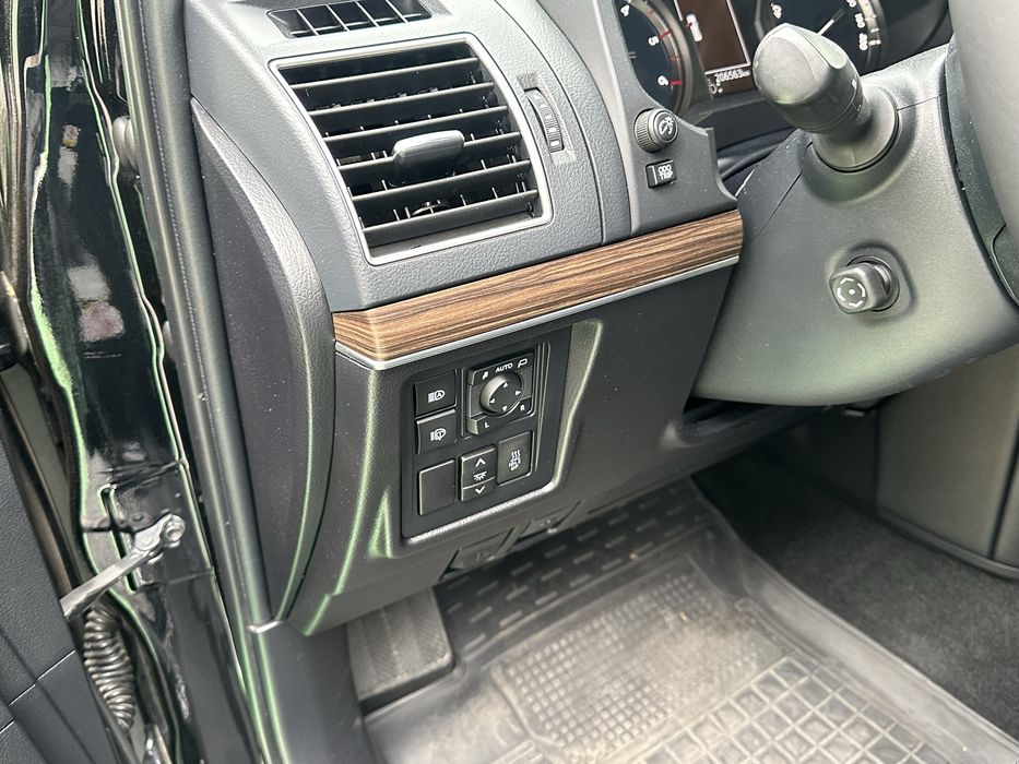 Toyota Land Cruiser Prado 2019