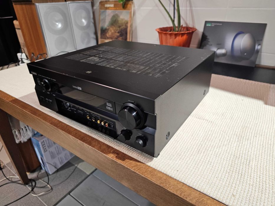 AV ресивер Yamaha RX-V2300 15кг/6х110Вт/Dolby Digital DTS