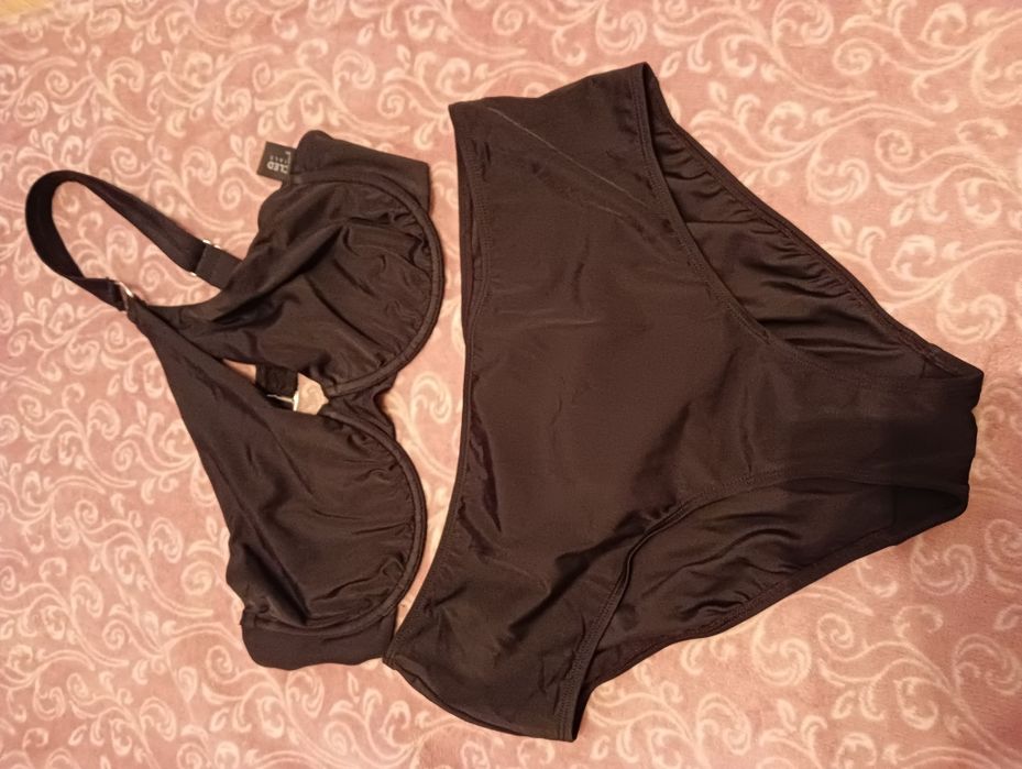 Czarny kostium kąpielowy dwuczęściowy strój 44 XXL na jedno ramię