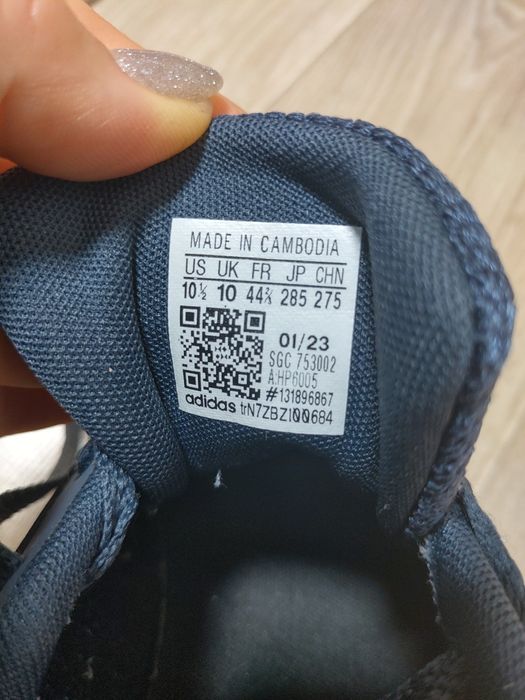 кросівки Adidas оригінальні
