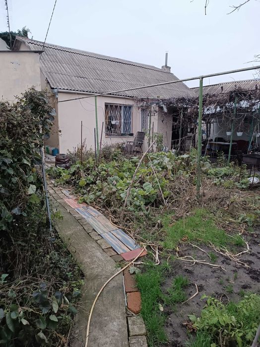 Фасадный участок на Дмитрии Донского