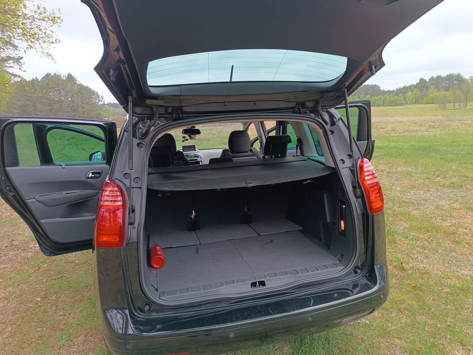 Peugeot 5008 2010r. 2.0 HDi