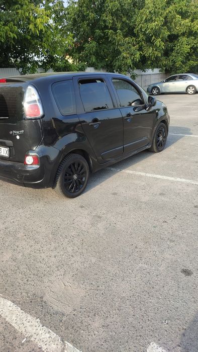 Продам гарне авто.