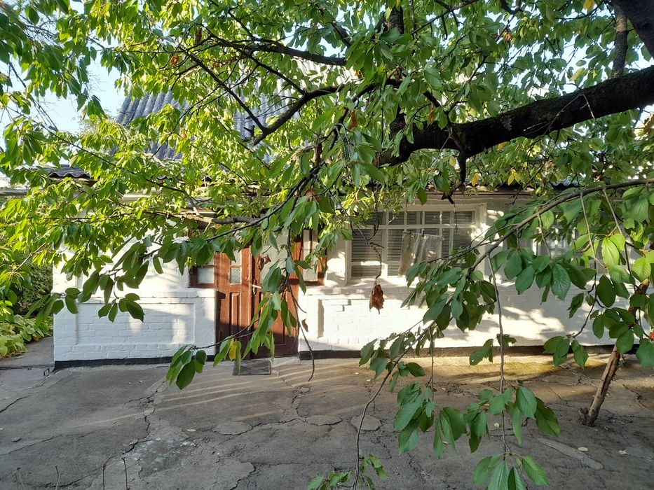 Продаж будинку у місті Тальне