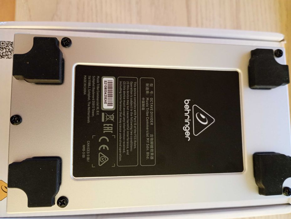Behringer Octave Divider Efekt ring modulator