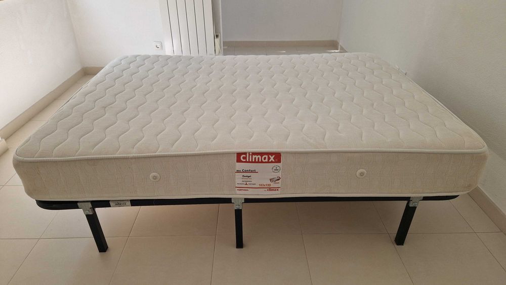 Sommier e Colchão Modelo Confort, marca Climax 183 cm x 133 cm