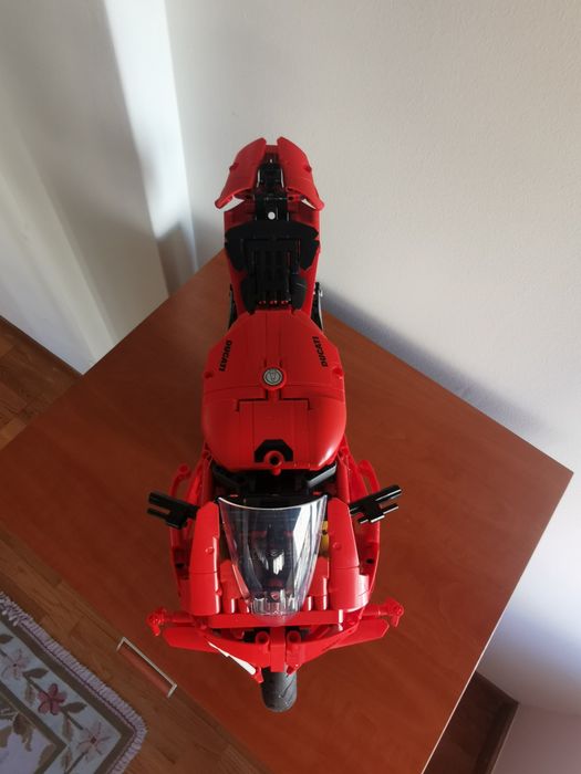 Lego 42202 Ducati Panigale V4 S