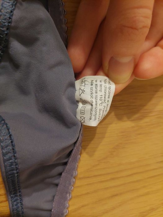 Majtki stringi M - nieużywane