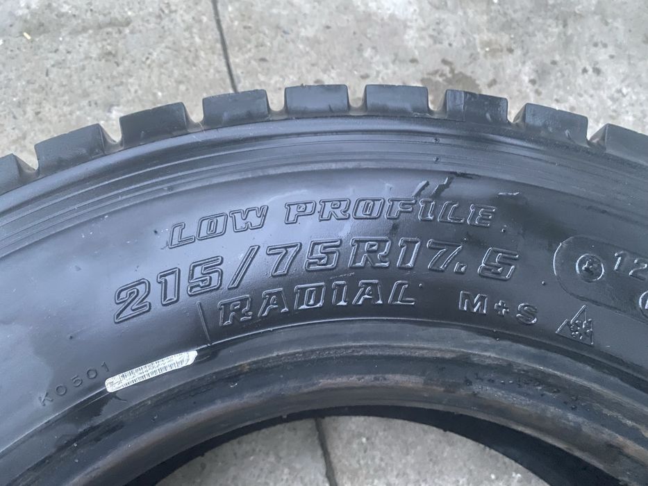 Вантажна шина 215 75 R17.5. Bridgestone M729. Made in Japan 12мм