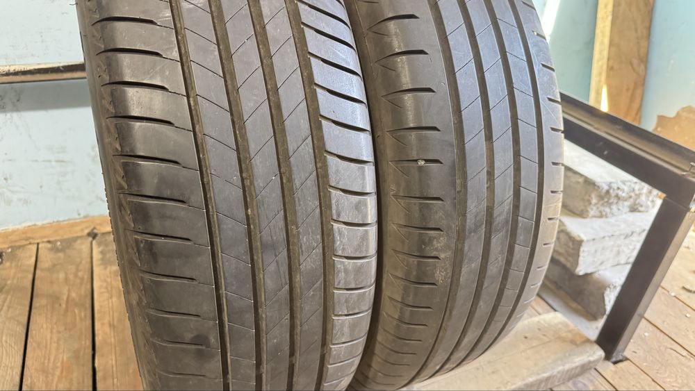Резина R17 215/60 Bridgestone Turanza T005