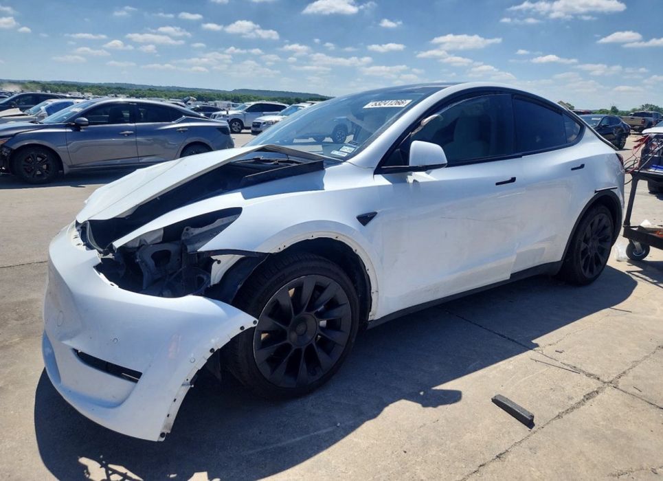 Двері тесла модел у / tesla model y / tesla model 3 запчастини
