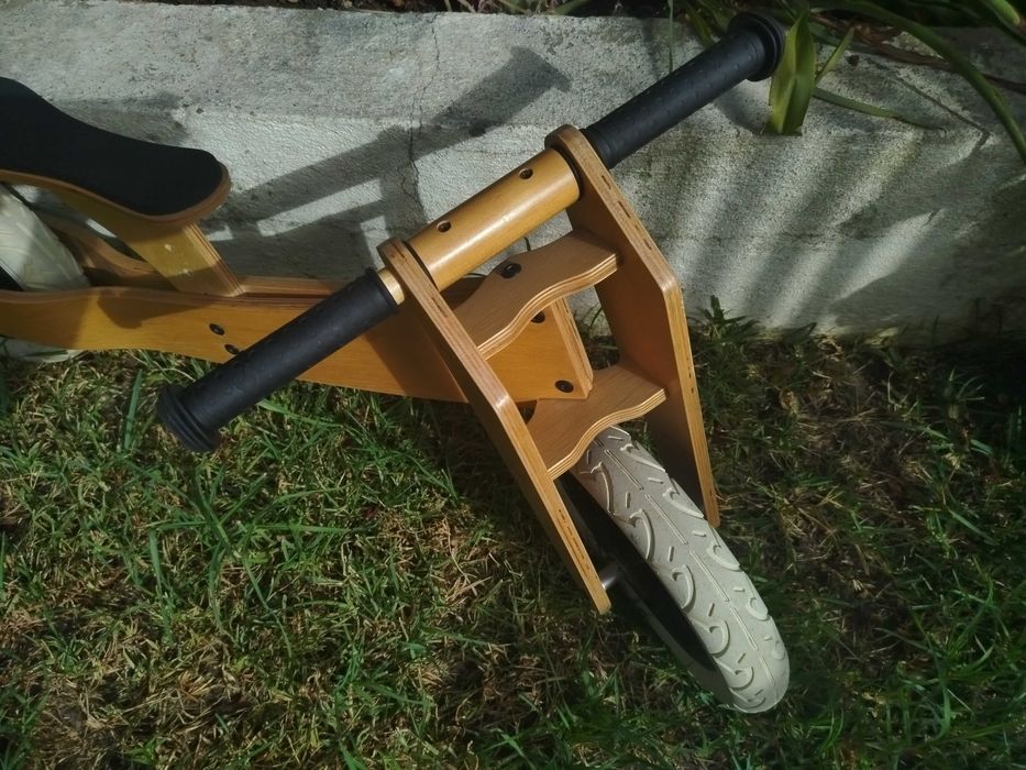 Bicicleta sem pedais / Wishbone balance bike