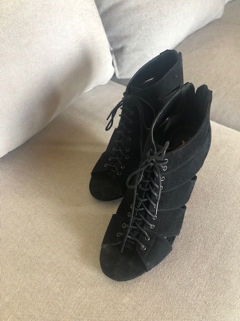 Szpilki Aldo rozm. 39 skórzane