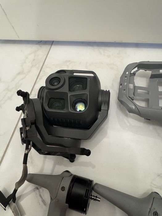 Запчастини Matrice 4T розбір. Лучі,корпус,шлейфи,материнка