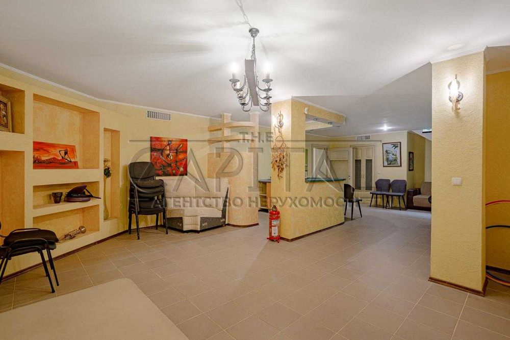 Оренда елітного будинку в Оболонському районі Київ  перша лінія Дніпра