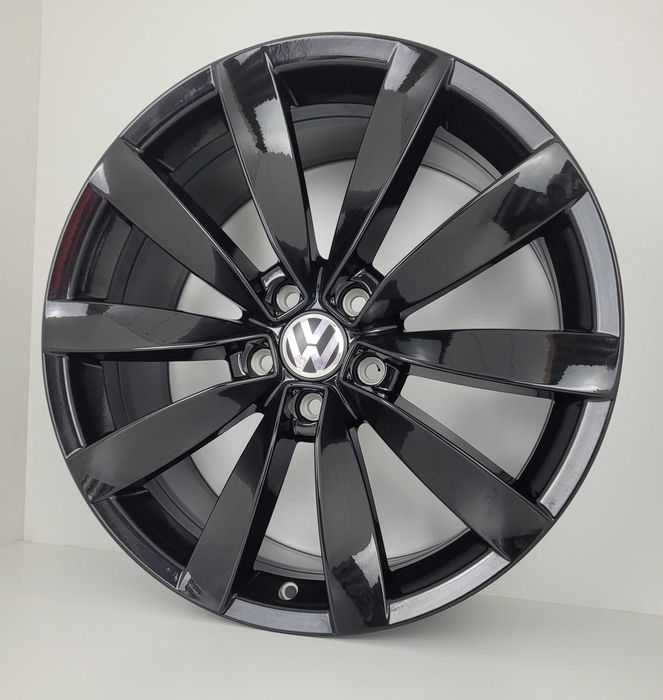 Oryginalne felgi Volkswagen 19" Scirocco Arteon Passat Tiguan Golf