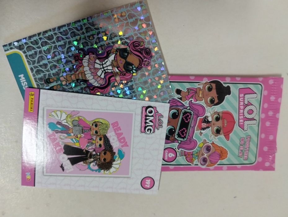 Cartas da Panini Lol Surprise