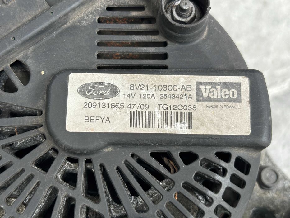 Генератор Volvo V40 V50 V70 S40 S60 S80 C30 1.6 D