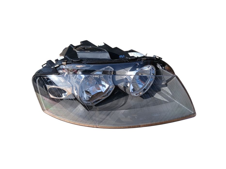 Lampa przód prawa Audi A3 8P NOWA TYC EUROPA