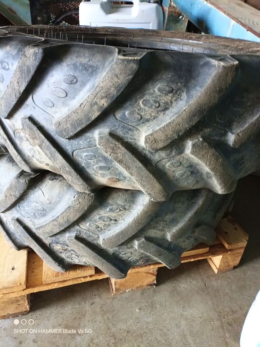 Opony BKT 300/70 R 20