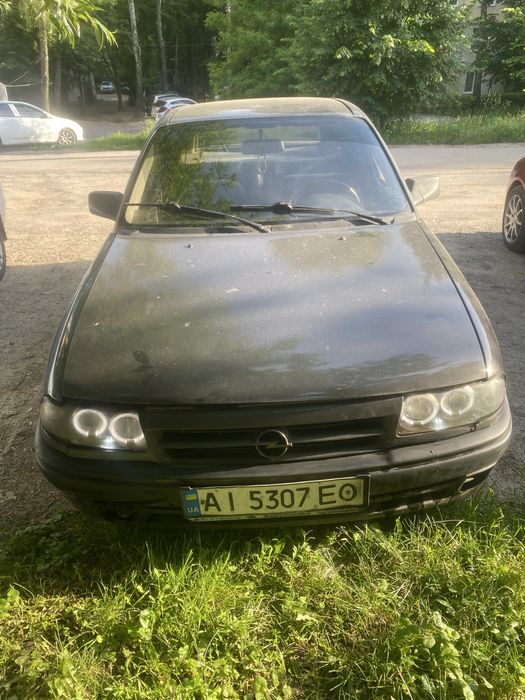 Опель Астра.
