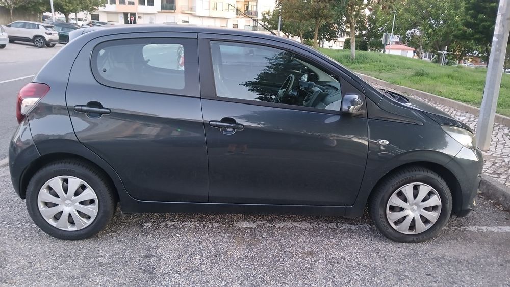 Peugeot 108 1.0 VTi Active ETG5 — 2019 — Automático — 64.004 km